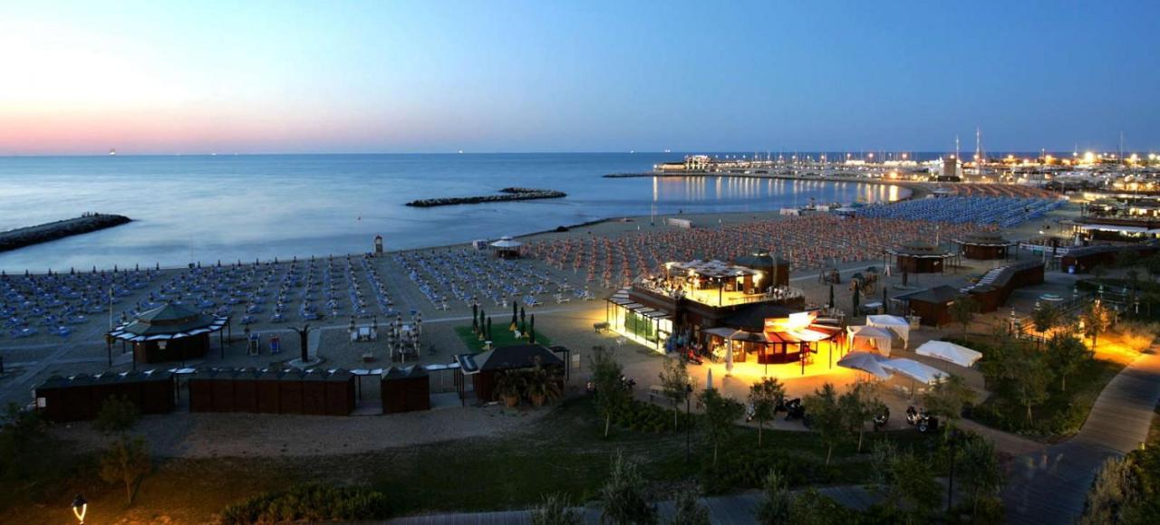 Hotel Nuovo Belvedere Rimini Eksteriør bilde